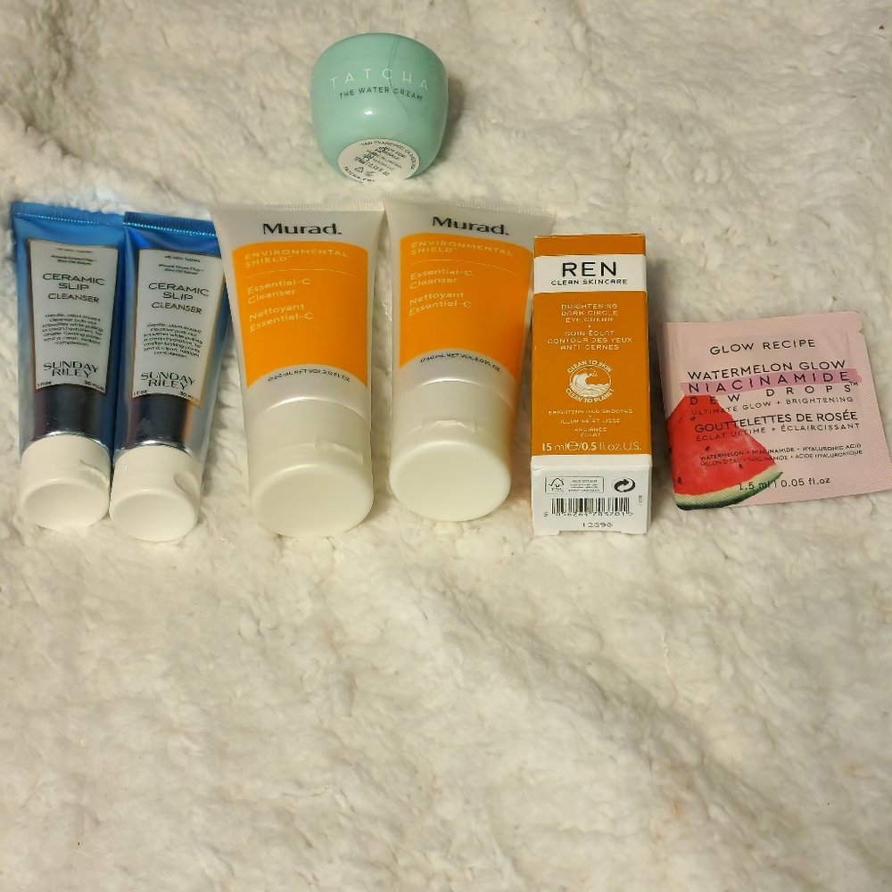 ***READ*** Skincare Deluxe Travel Size Bundle